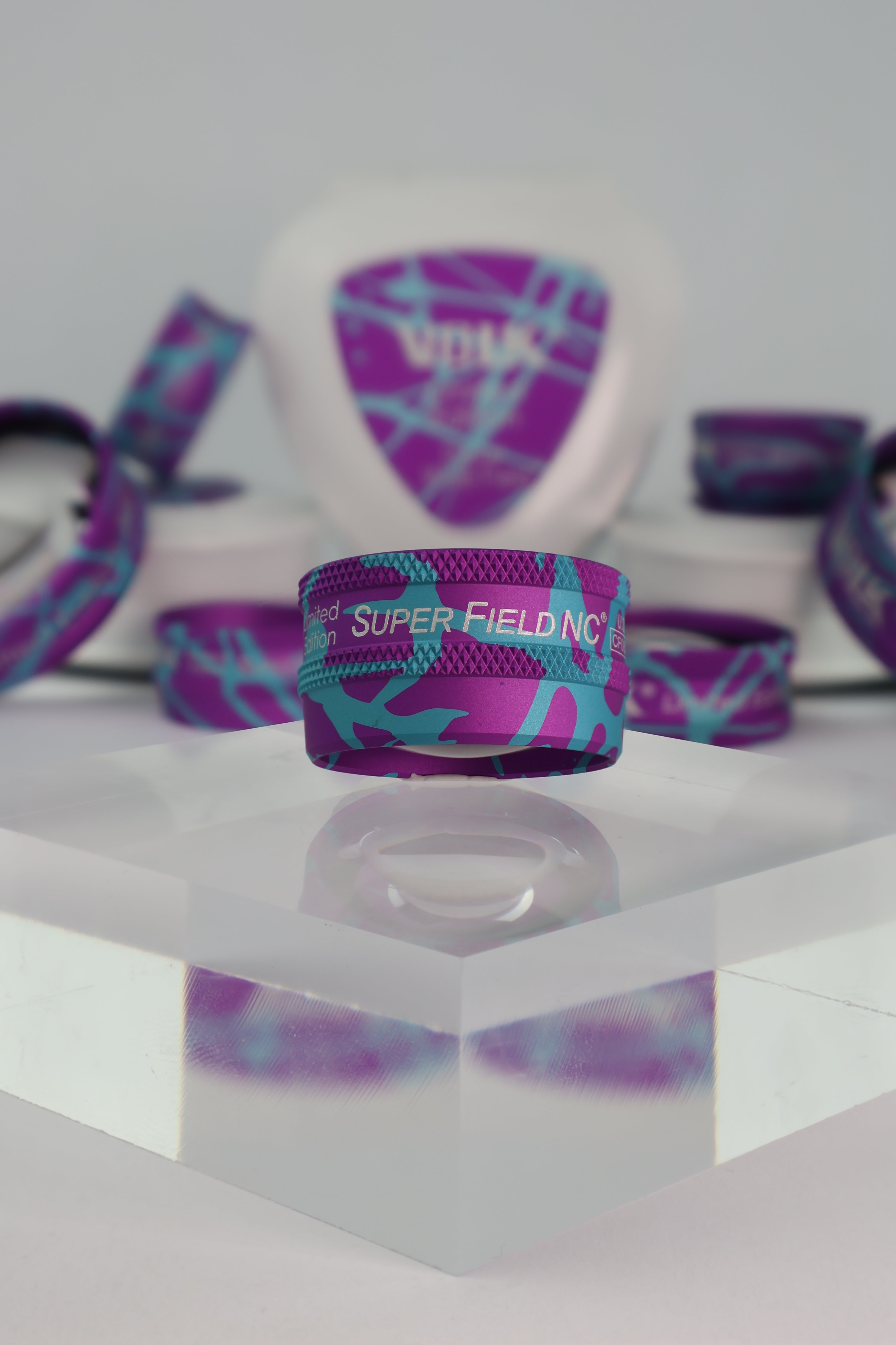 Super Field® Lens — manufacturer image